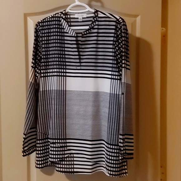 Calvin Klein blouse - Picture 1 of 2